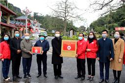 Lạng Sơn hỗ trợ vật dụng y tế phòng chống dịch bệnh cho Quảng Tây (Trung Quốc)